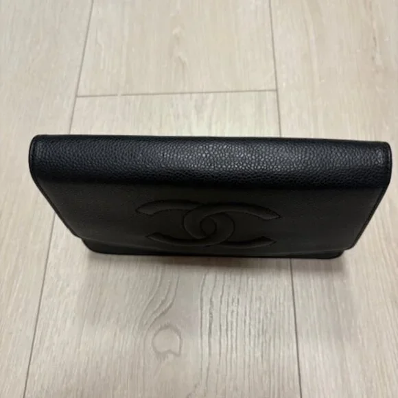 CHANEL Wallet on Chain - Picture 2 of 13